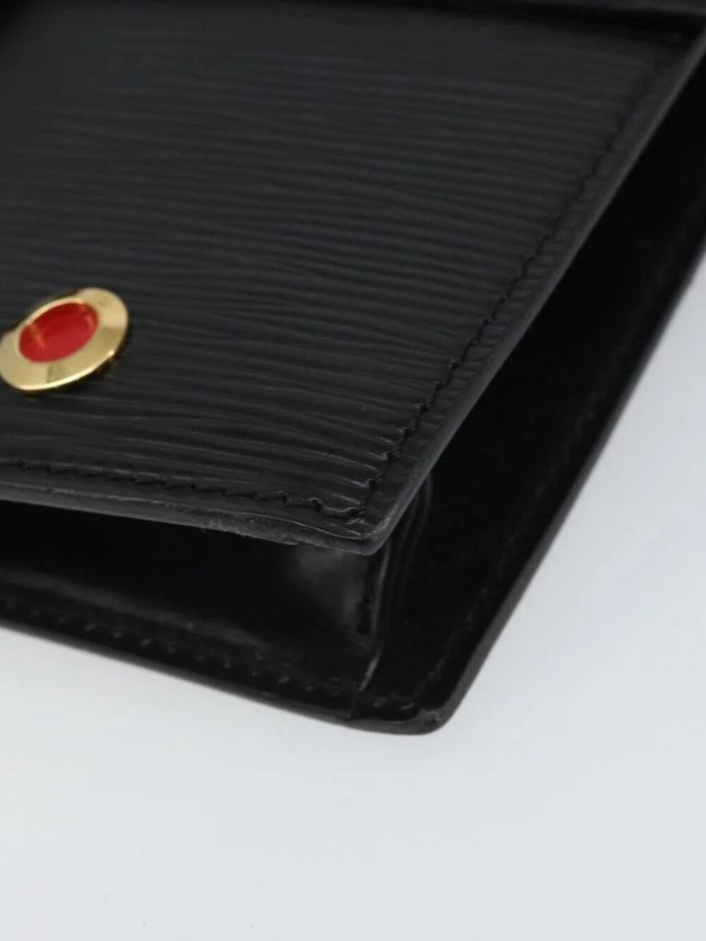 LOUIS VUITTON Epi Hublot Shoulder Bag Black Red M52557 LV Auth 170099 - Picture 5 of 16